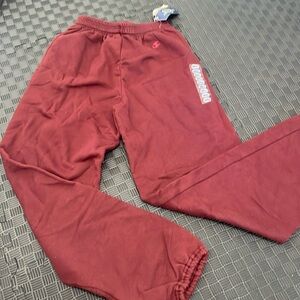 Champion maroon sweatpants size small. unisex